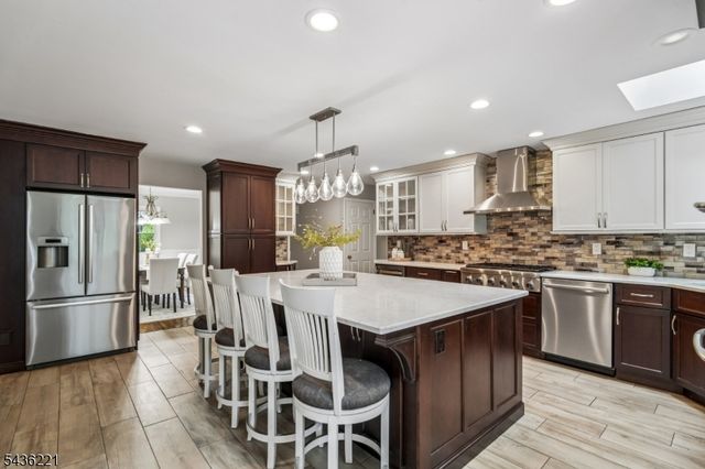 19 Colonial Way, New Providence Boro, NJ 07974