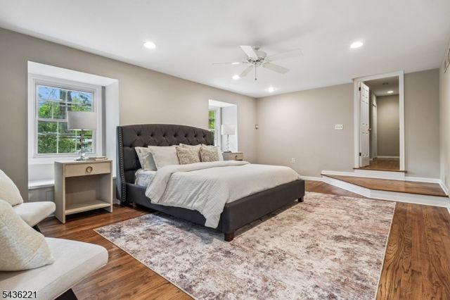19 Colonial Way, New Providence Boro, NJ 07974