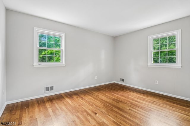 19 Colonial Way, New Providence Boro, NJ 07974
