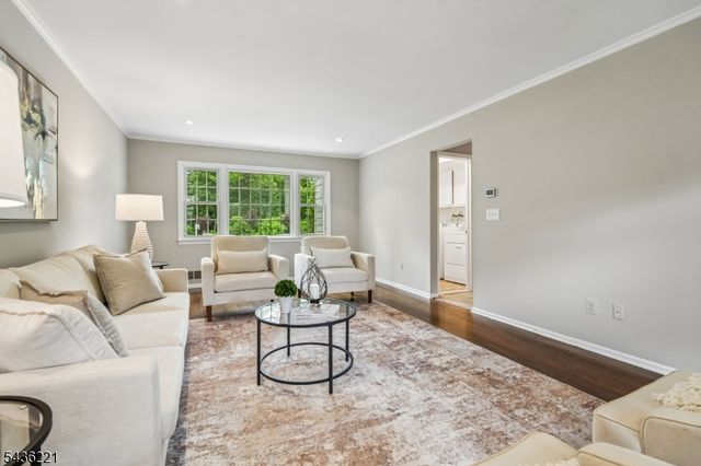 19 Colonial Way, New Providence Boro, NJ 07974