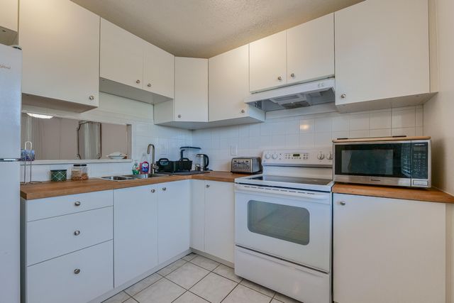 4851 NW 26th Court 336, Lauderdale Lakes, FL 33313
