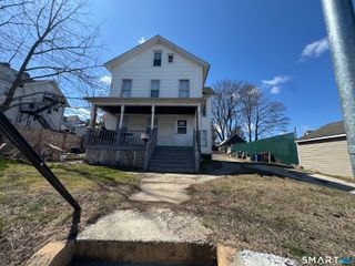 35 Woodward Avenue, Norwalk, CT 06854