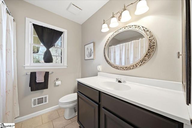 219 Seven Oaks Lane, Spartanburg, SC 29301