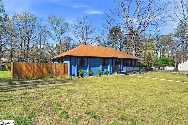 219 Seven Oaks Lane, Spartanburg, SC 29301