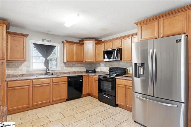 219 Seven Oaks Lane, Spartanburg, SC 29301