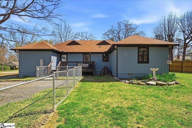 219 Seven Oaks Lane, Spartanburg, SC 29301