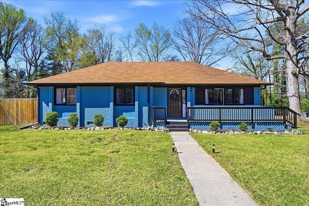 219 Seven Oaks Lane, Spartanburg, SC 29301
