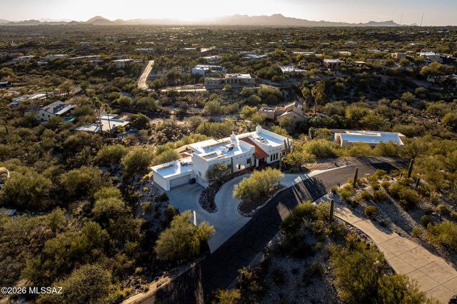 5738 E Camino Del Celador, Tucson, AZ 85750