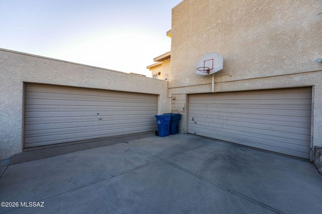 5738 E Camino Del Celador, Tucson, AZ 85750