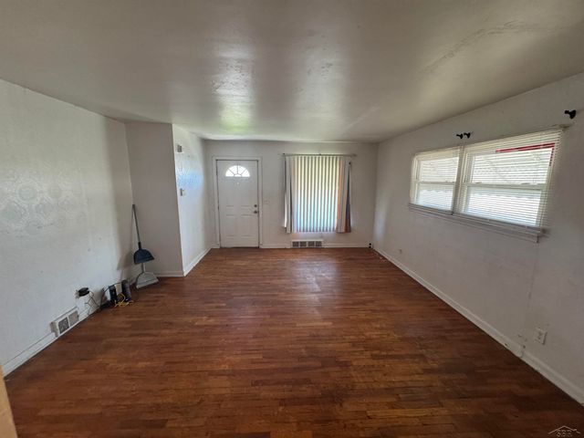 4015 Hess Avenue, Saginaw, MI 48601
