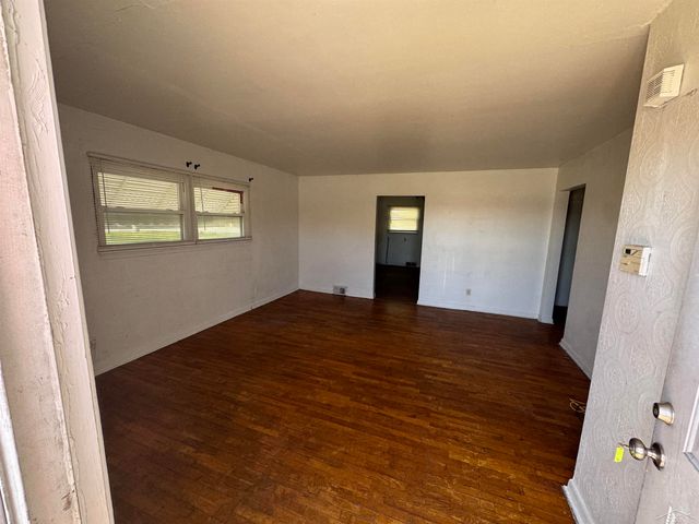 4015 Hess Avenue, Saginaw, MI 48601