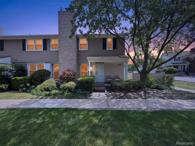 20830 W Glen Haven Circle, Novi, MI 48167