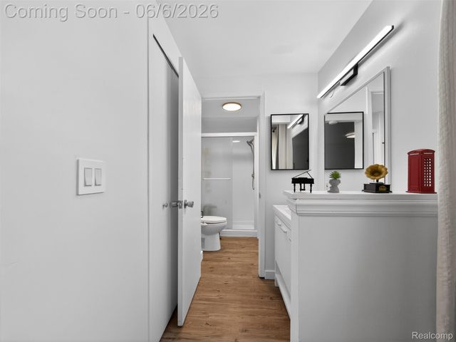 20830 W Glen Haven Circle, Novi, MI 48167