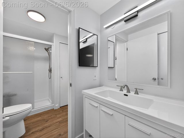 20830 W Glen Haven Circle, Novi, MI 48167