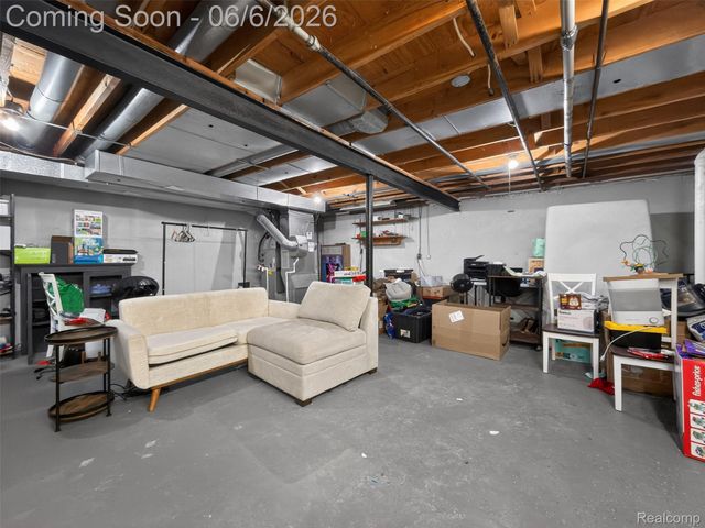 20830 W Glen Haven Circle, Novi, MI 48167