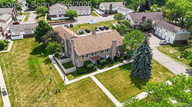 20830 W Glen Haven Circle, Novi, MI 48167