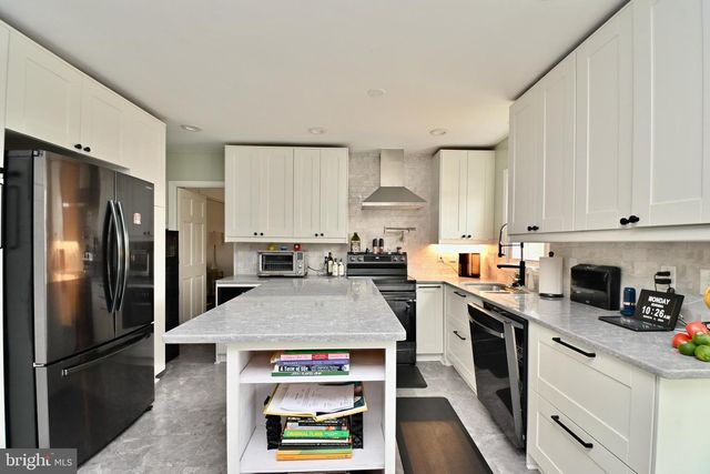 6431 FOREST RD, Landover, MD 20785