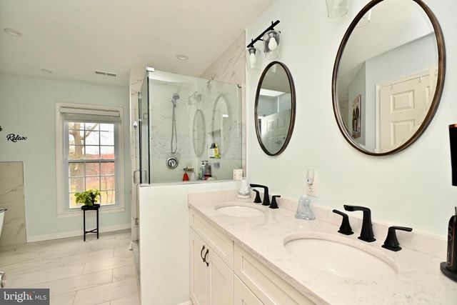 6431 FOREST RD, Landover, MD 20785