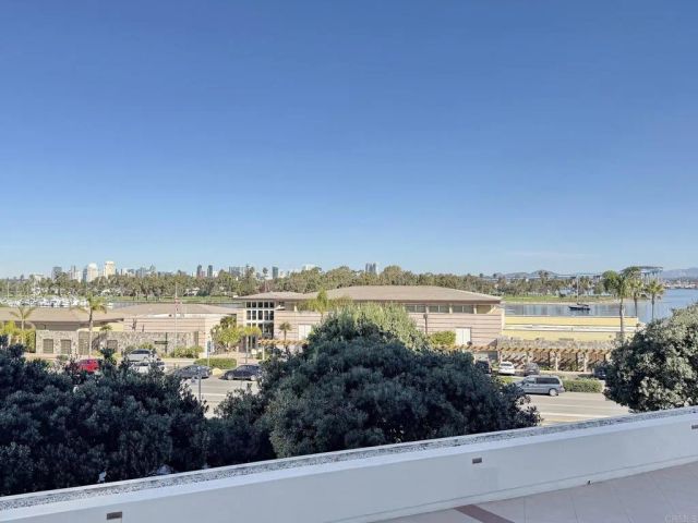 1820 Avenida del Mundo 208, Coronado, CA 92118