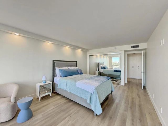 1820 Avenida del Mundo 208, Coronado, CA 92118