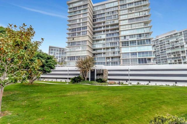 1820 Avenida del Mundo 208, Coronado, CA 92118