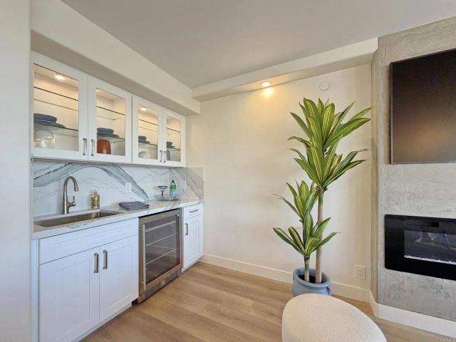 1820 Avenida del Mundo 208, Coronado, CA 92118