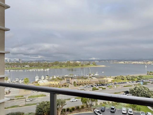 1820 Avenida del Mundo 208, Coronado, CA 92118