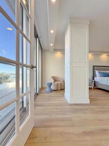 1820 Avenida del Mundo 208, Coronado, CA 92118