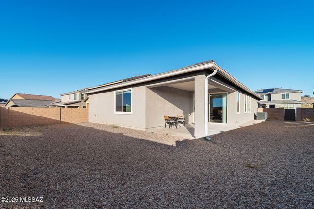 10190 S Rolling Water Drive, Vail, AZ 85641