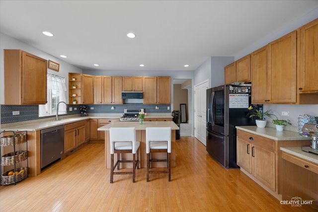 3529 Chancery Lane, Carpentersville, IL 60110