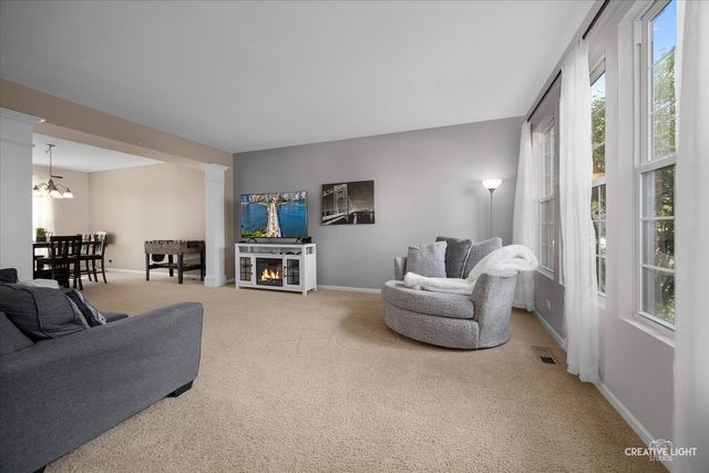 3529 Chancery Lane, Carpentersville, IL 60110