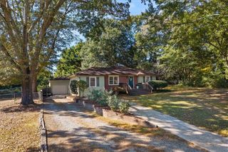 2654 Estelle SE Court, Smyrna, GA 30082