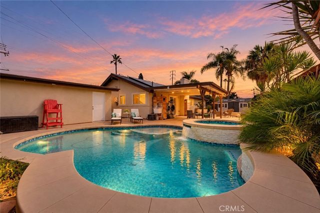 769 W Wilson, Costa Mesa, CA 92627