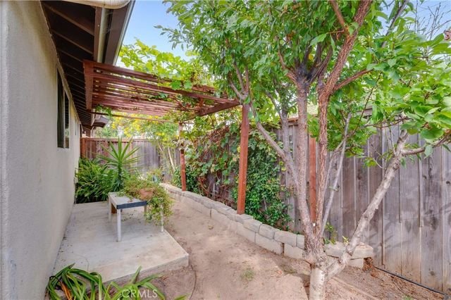 769 W Wilson, Costa Mesa, CA 92627