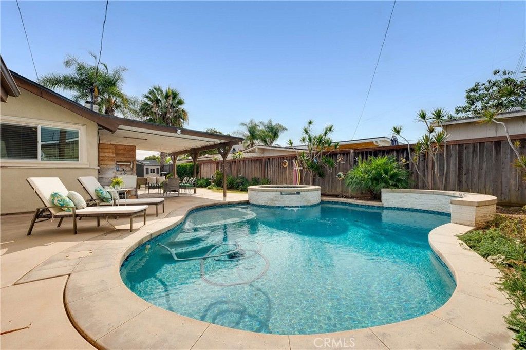 769 W Wilson, Costa Mesa, CA 92627