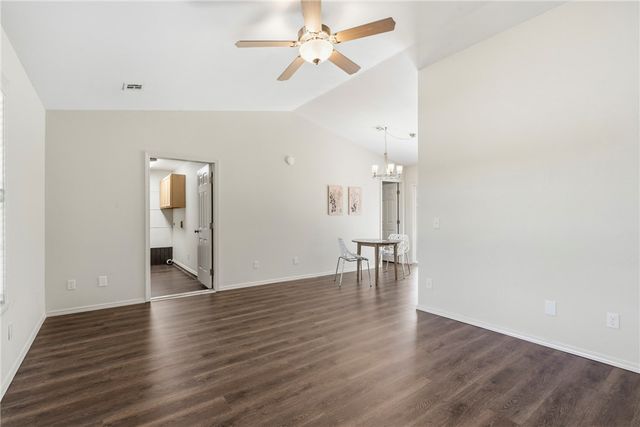800 SW 3rd Avenue, Gravette, AR 72736
