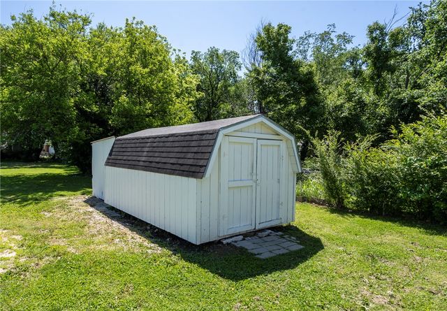 800 SW 3rd Avenue, Gravette, AR 72736