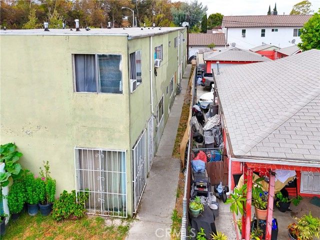 11251 State, Lynwood, CA 90262
