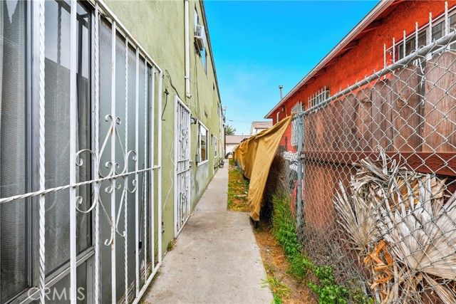 11251 State, Lynwood, CA 90262