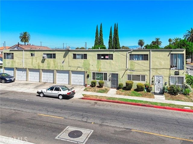 11251 State, Lynwood, CA 90262
