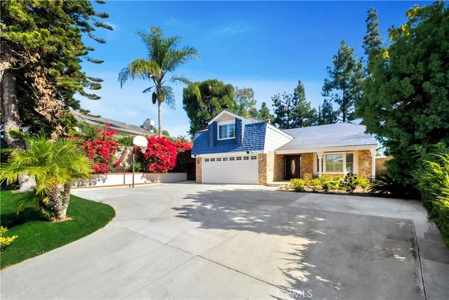 24692 Julie Ave, Laguna Hills, CA 92653