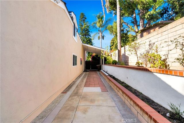 24692 Julie Ave, Laguna Hills, CA 92653