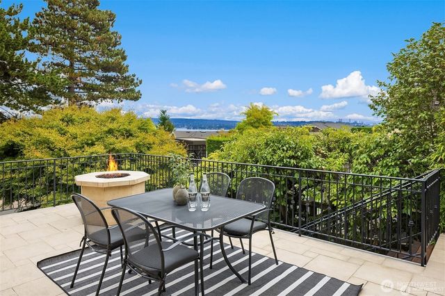 3832 48th Avenue NE, Seattle, WA 98105