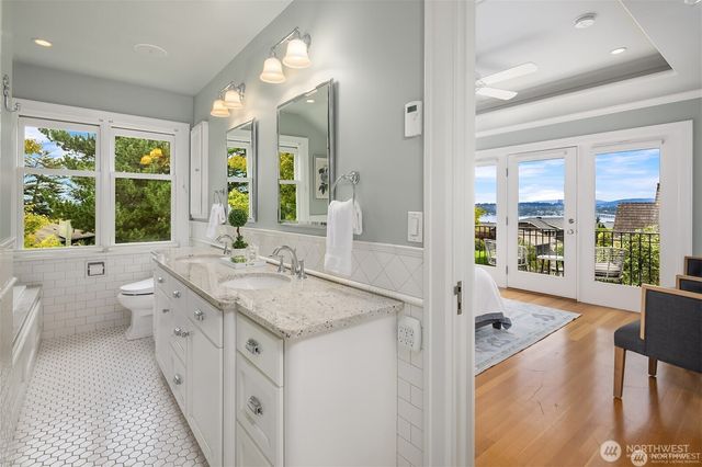 3832 48th Avenue NE, Seattle, WA 98105