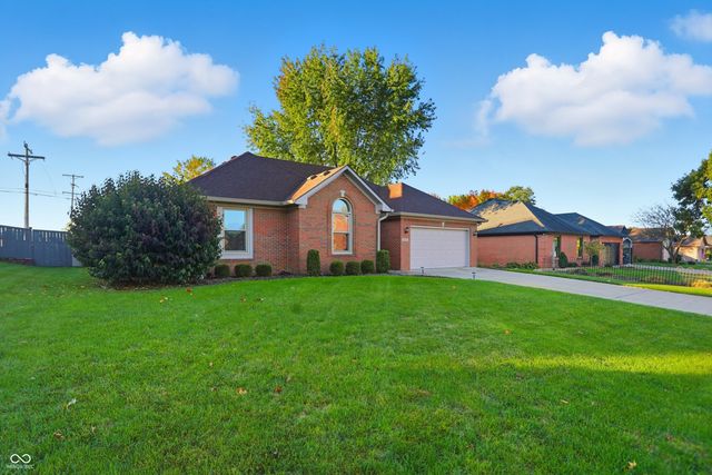 5253 Tracey Jo Road, Greenwood, IN 46142