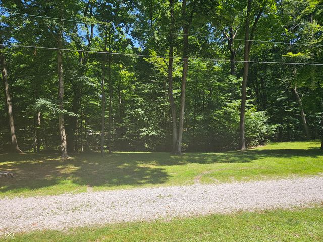 9713 E Poplar Drive, Brazil, IN 47834