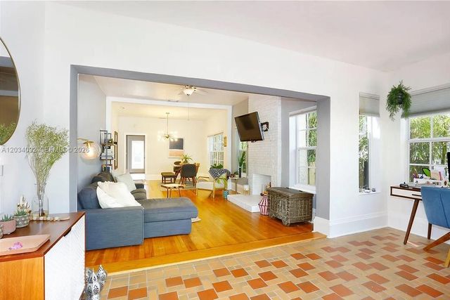 452 SW 26th Road, Miami, FL 33129
