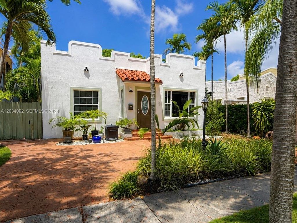 452 SW 26th Road, Miami, FL 33129
