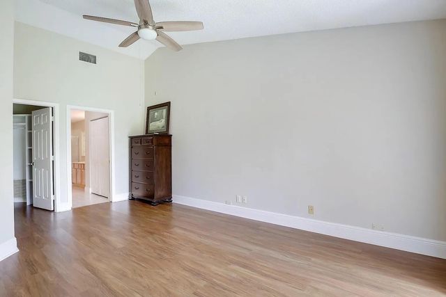 13284 Majestic Pine Court, Delray Beach, FL 33484
