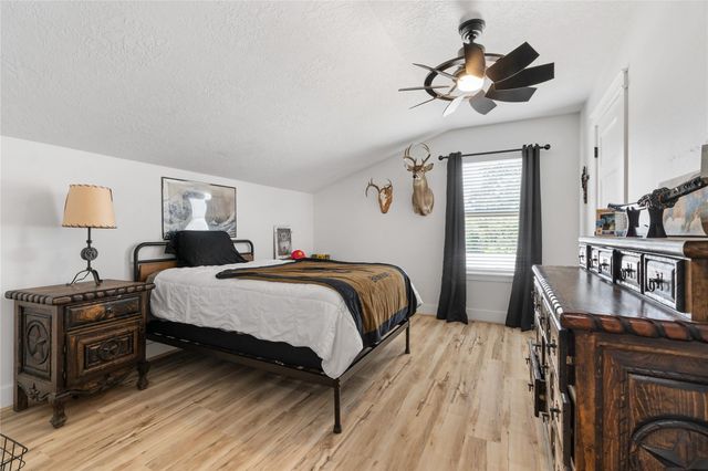 41111 Community Road, Magnolia, TX 77354